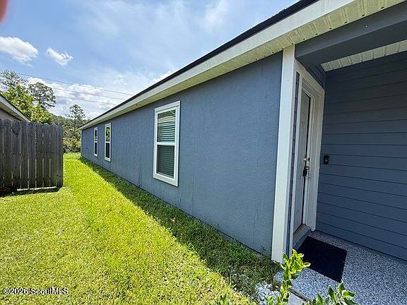 3rd image of 147 Teakwood Dr