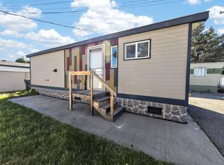 8 Royalty Lane Pr, West Richland, WA