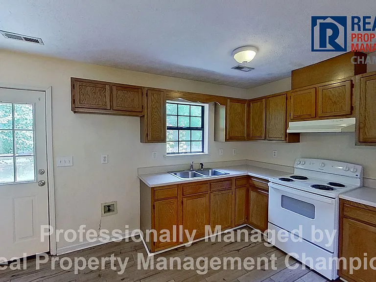 237 Bountiful Ln — Photo 7