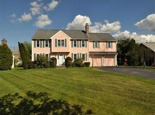 10 Lexington Dr, Acton, MA 01720