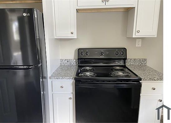 3rd image of 12 Hammett St #1