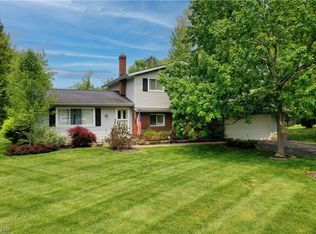 8500 Kirkwood Dr, Chesterland, OH 44026