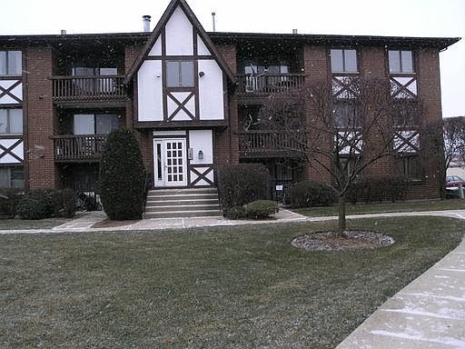 1st image of 10571 S Palos Pl #C