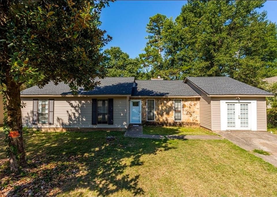 1st image of 399 Sir Winston Ct