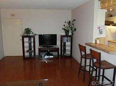 1st image of 5403 Newcastle Ave APT 44