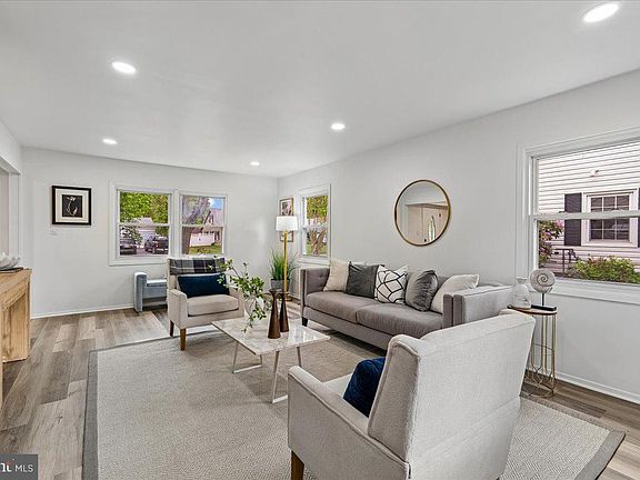2nd image of 2804 Spindle Ln