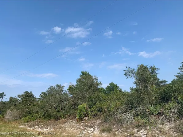 27 Dartmoor Ave, Lake Placid, FL 33852