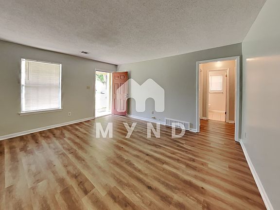 3rd image of 3480 Laurel Cv