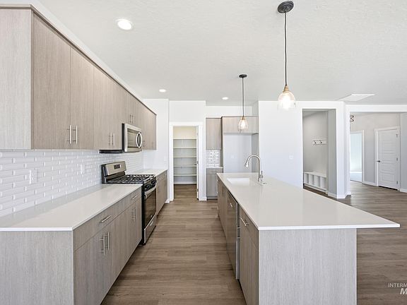 4th image of 2496 W Clegane Ct