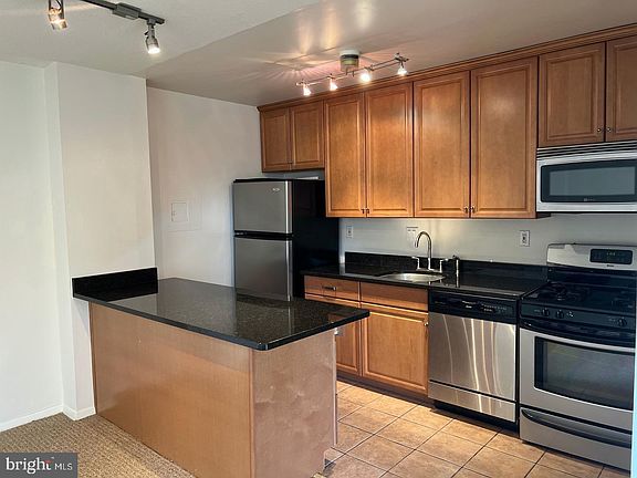 2nd image of 4515 Willard Ave APT 602S