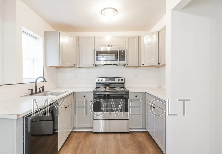 931 Cantwell St #1 — Photo 9