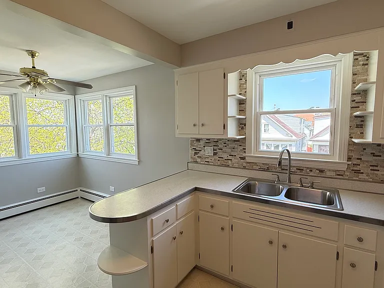3658 N Laramie Ave #2 — Photo 9