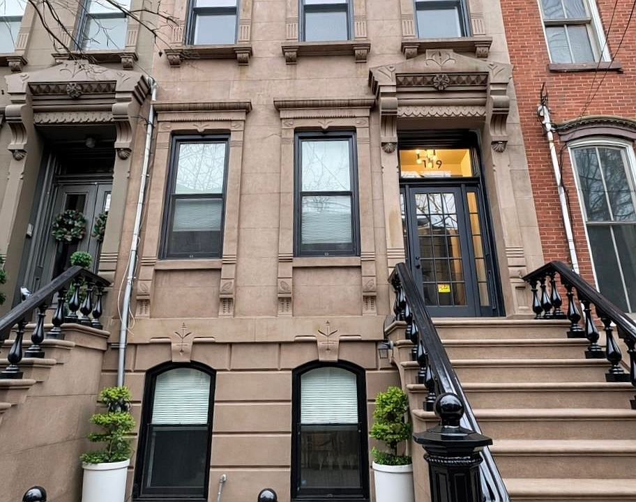 1st image of 119 Wayne St APT 1