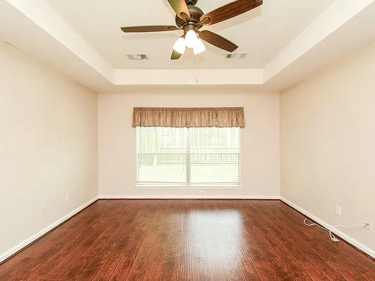 19715 Lindenfield Ct — Photo 19