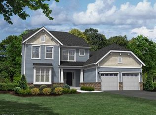 16 Stoneham Rd, Ewing, NJ 08638