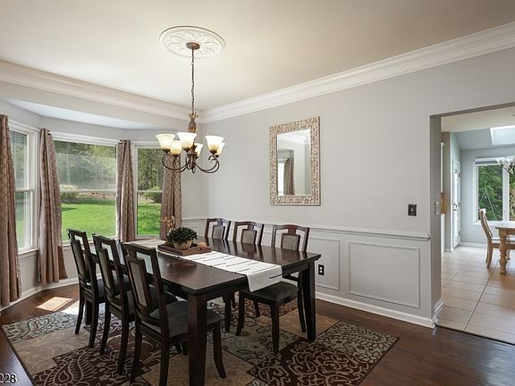 4th image of 5 Gordon Pl