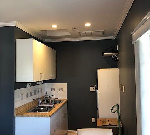 3rd image of 822 E Olive Ave