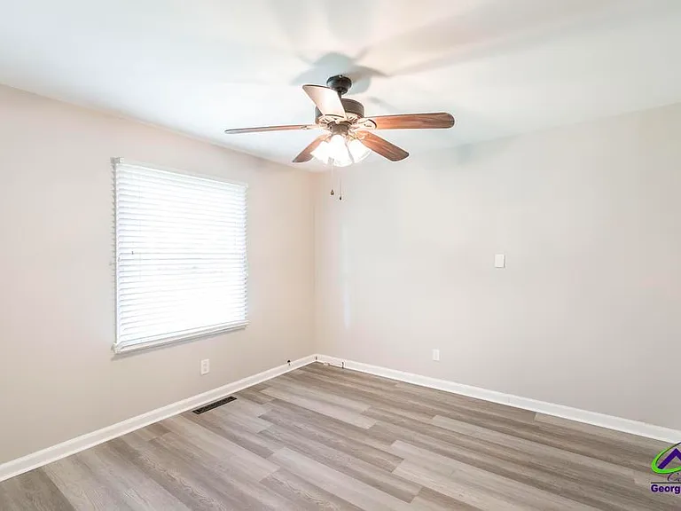 103 Sparta St — Photo 17