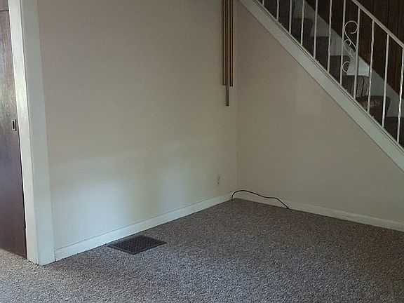 11' x 15' Living Room