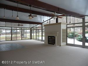 1st Floor Family Room