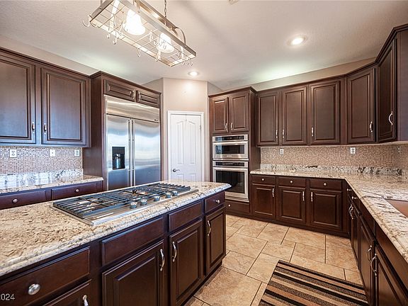 2nd image of 344 Hedgehope Dr