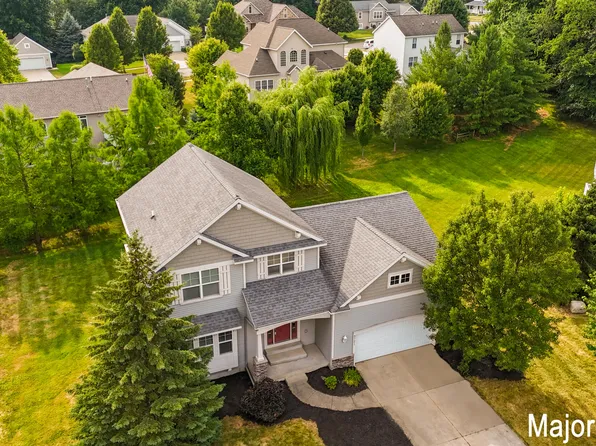 8721 Hightree Ct SW, Byron Center, MI 49315