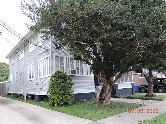 4th image of 7726 S Claiborne Ave #C