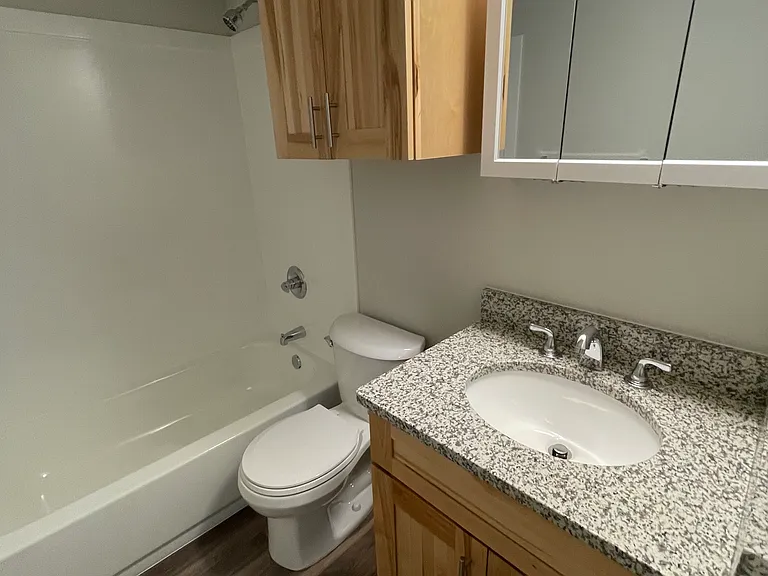 909 Tyler Ave NW — Photo 7