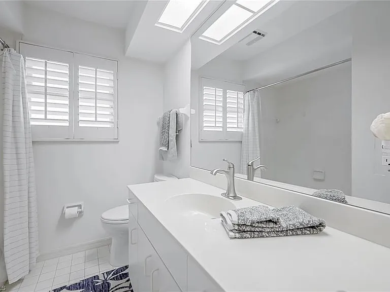 433 2nd St S #B-202 — Photo 26