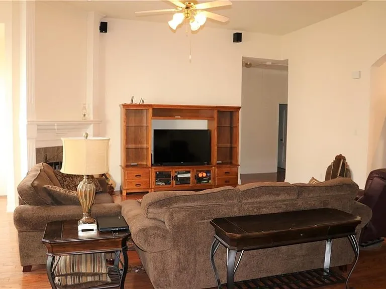 123 Hillcrest Dr — Photo 10