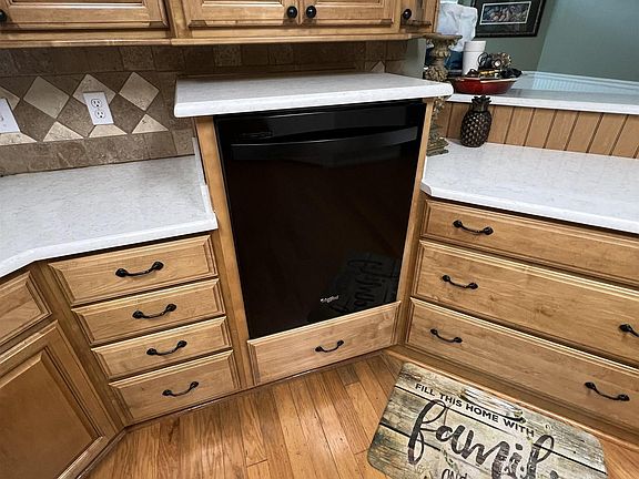 5th image of 3356 N Wildewood Dr