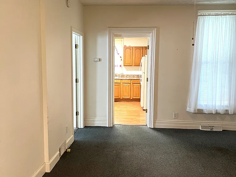 2916 Peach St #1 — Photo 5
