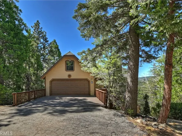 369 Pioneer Rd, Lake Arrowhead, CA 92352