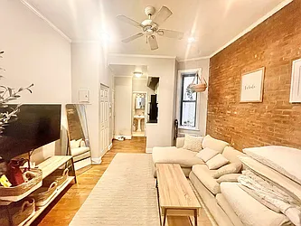 Rented by Century 21 Premier 