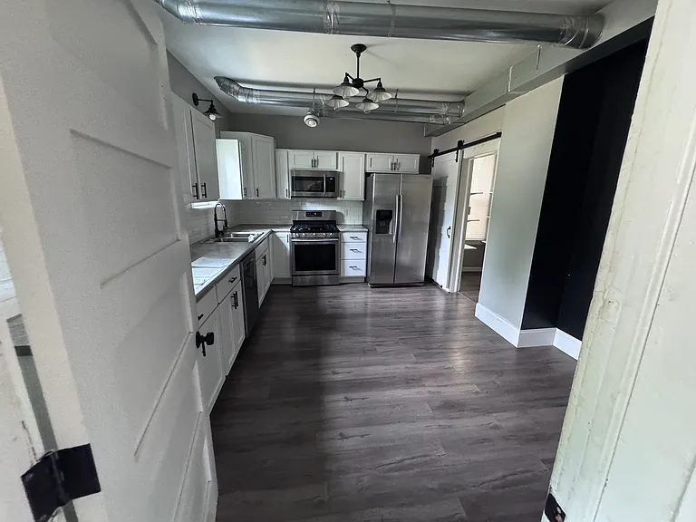 1345 Broadway Ave NW — Photo 10
