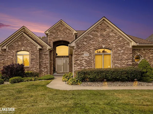 47081 Hidden River Cir N, Canton, MI 48188
