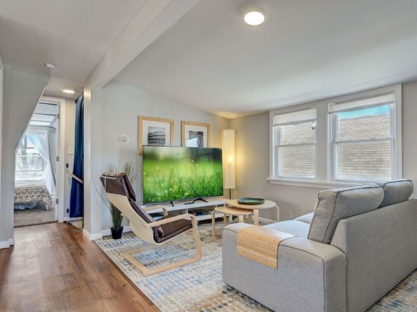 5434 W Waveland Ave #2