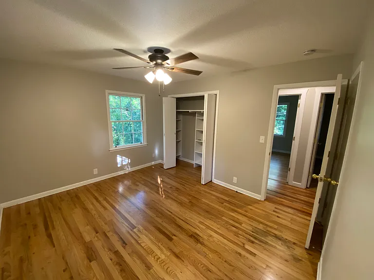 330 Segrest Cir — Photo 16