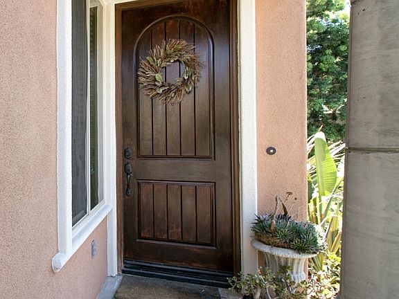 4th image of 2287 Pacific Ave