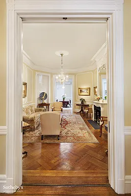 Rented by Sotheby's International Realty | media 38