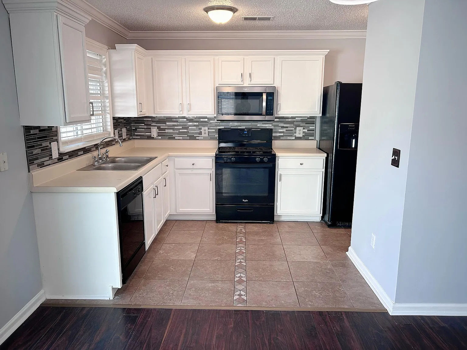 *8667 Meadowmont View Drive - 1 — Photo 4