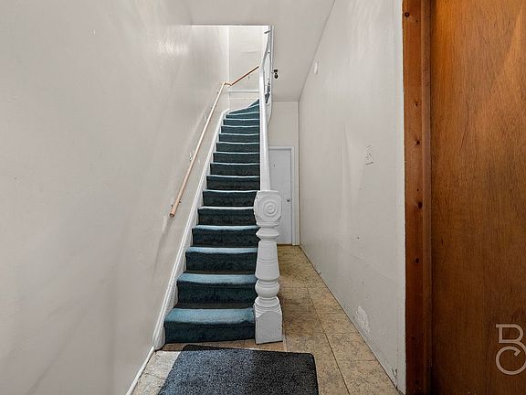 2nd image of 2514 Newtown Ave