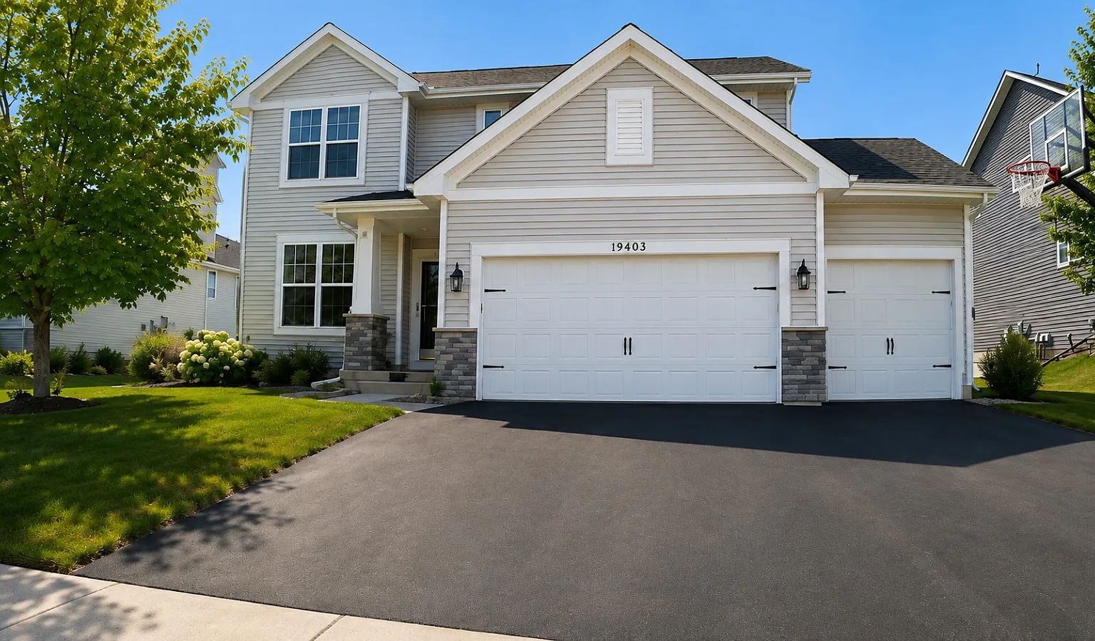 4 bed, 3450 sqft, $3,499 — Photo 2