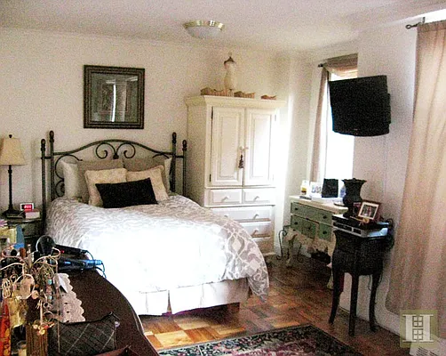 Rented by Halstead Real Estate | media 2