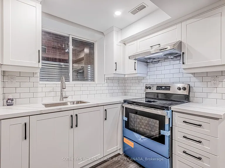 36 Quinton Rdg #UPPER — Photo 30