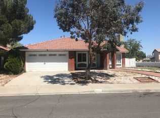 12620 Sunbird Ln, Victorville, CA 92392