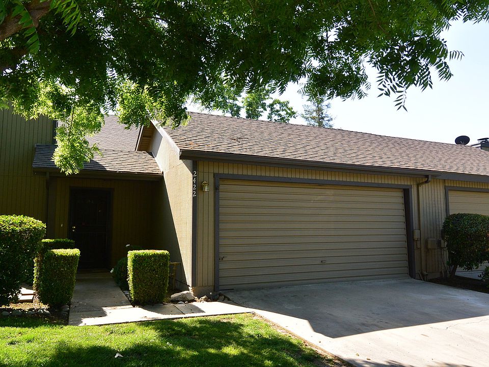 1st image of 2422 E Tulare Ave