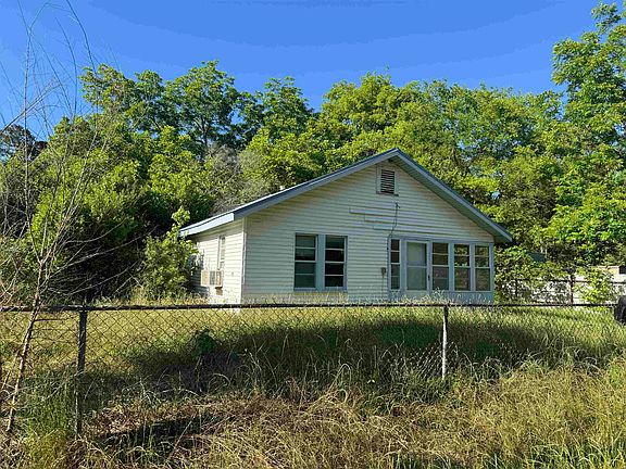 2nd image of 2403 Holmes Rd