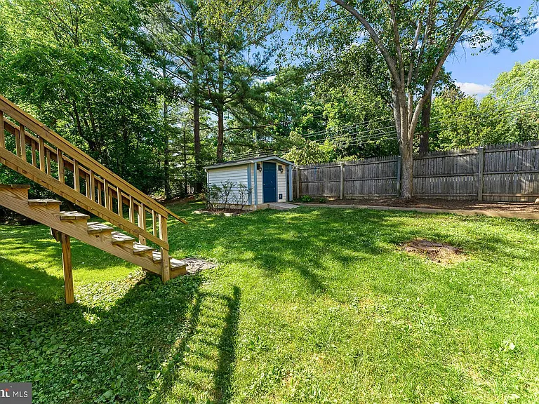 8415 Hollis Ln — Photo 33