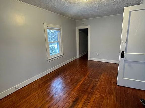 5th image of 902 Sancome Ave